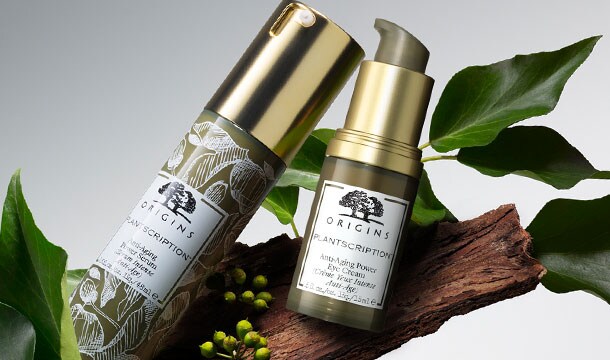 Plantscription Eye Cream format courant GRATUITE (valeur de 61 $) à l'achat d'un Plantscription Power Serum. Code : EYE